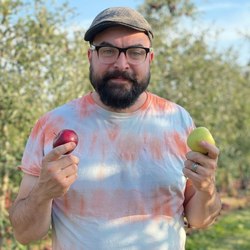 Holiday Hump Day w/ Opal Vinopal @ Bobby’s Eastside (FREE)