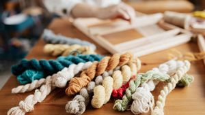 Nature Tapestries! A Family Weaving Workshop