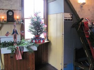 Trimming the Tavern "Here's to the Red, White and Blue"