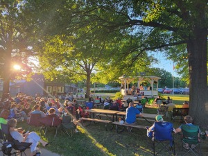 Jammin’ on the Green: GRAND MARQUIS