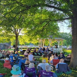 Jammin’ on the Green: VINE STREET RUMBLE