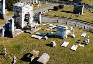 A Close look at the Belmont Circle in Island Cemetery