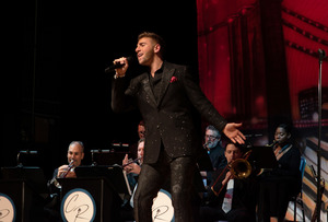 Chris Ruggiero: Silly Love Songs