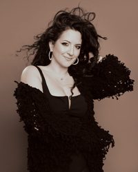 LIVE @AMP: Nicole Zuraitis