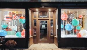 Christmas on the Avenue