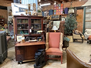 Gather A Vintage Market