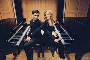 The Da Camera Society presents Vieness Piano Duo Intimate Perfromance