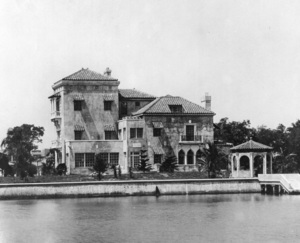 Liquid To Land: History Boat Tour