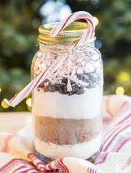 Teen Cooking: Hot Cocoa in a Jar