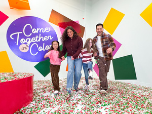 Color Factory: “NEW YEAR, NEW HUE” NIGHT