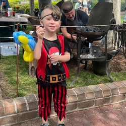 Pirates Invade Yorktown Weekend