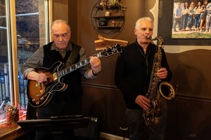 Live Jazz featuring Vince Erclamento & Joe Chiappone