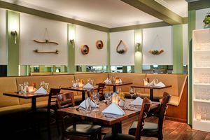 A Très Chic Valentine’s Day