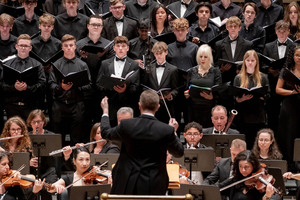 New England Symphonic Ensemble plays Lauridsen, Mozart and Vivaldi