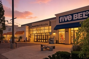 Valentine's Craft and Vendor Market at Parkway Plaza