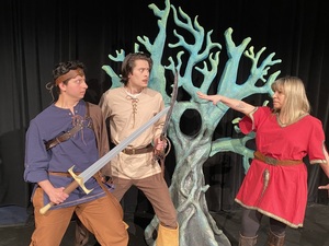 Improvised Dungeons and Dragons: A Spontaneous Quest!