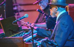 Live at Studio5! Soul Message Band