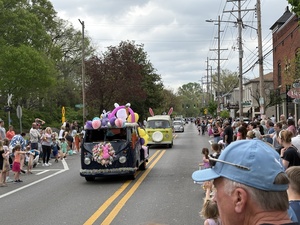 The Frankfort Avenue Easter Parade