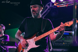 Steve Thomas Solo Show at Lansdowne Arms