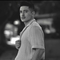 Acoustic Sessions with Stefano Langone