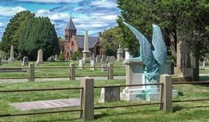 Guided Tour of Island Cemetery and the Belmont Chapel