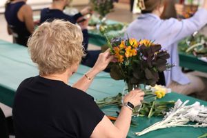 Mother's Day Floral Arrangement Workshop at the Botanical Gardens