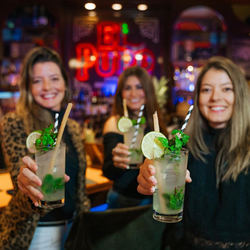 A Tropical Cocktail Experience Escape