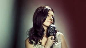 LORI CARSILLO, Jazz Songstress