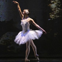 A&A BALLET 10th Anniversary Triple Bill Featuring Swan Lake, World Premieres and Rhapsody In Blue
