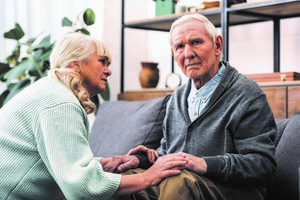 Know the Early Signs of Alzheimer’s and Dementia