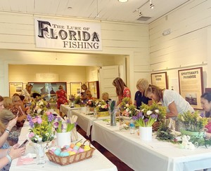 Floral Workshop: Decorating with Flowers-- Spring Edition!