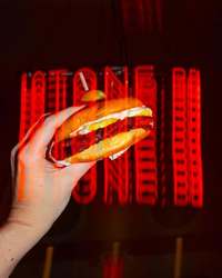 Friday Lunch at Mellotone | Craft Beer & Lunch in OTR | Cincinnati