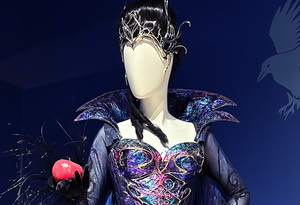 Heroes & Villains: The Art of the Disney Costume