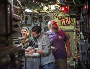 Escape USS Requin: Attack!