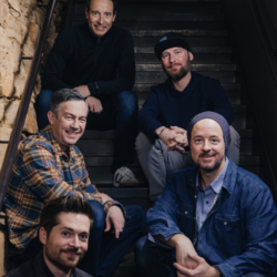 Yonder Mountain String Band (w/ Kyle Tuttle Band featuring Darol Anger)