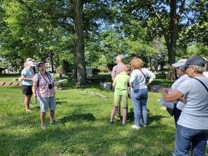 "Forest Home Cemetery: West of the River" Walking Tour