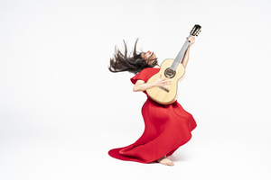 Gaëlle Solal – Classical Guitarist