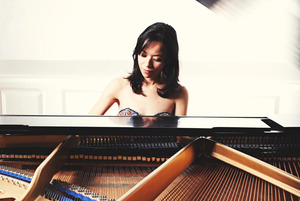 Happy Hour Piano Series - Isabella Mendes