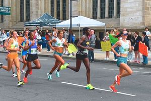 Chapel Cheer Zone for the New Haven Road Race