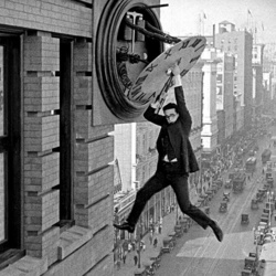 Silent Movie Mondays: Safety Last! (1923) Starring Harold Lloyd, organist Russ Peck
