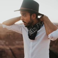 Live Music in Downtown Phoenix Arizona featuring Cori Rios at Barrel & Bushel at Hyatt Regency