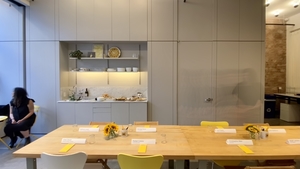 Tête-à-Tech: AI and Consciousness: What Is Actually Happening In There (According to Mathematics)?