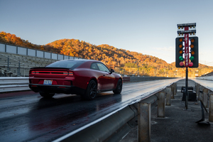 Experience Dodge Thrill Rides at the NHRA 4-Wide Nationals