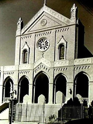 Historic Pine Street Walking Tour
