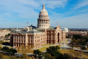 Austin Symphonic Band: "Mother's Day at the Capitol"