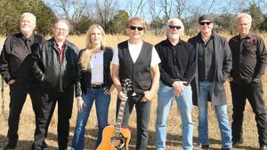 Pink Houses: A John Mellencamp Tribute
