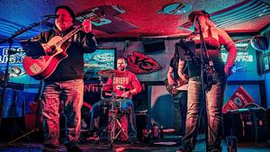 One-Two-Trio rocks the Pink Elephant!