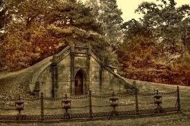 Oakwood Cemetery Family Mausoleums Tour