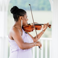 Live Music: Violinist Melanie Bates