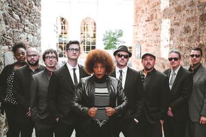 BUMPUS TO KICK OFF WILLIS TOWER’S SUMMER CONCERT SERIES
